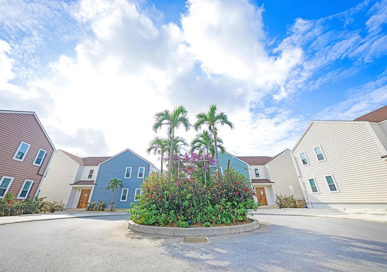 Hotel California Miyakojima Resort מראה חיצוני תמונה